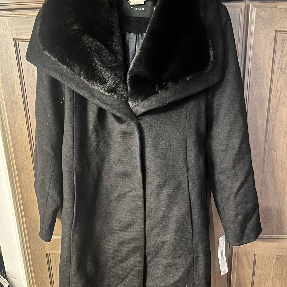 Tahari Elegant Black Pea Coat with Faux Fur Collar